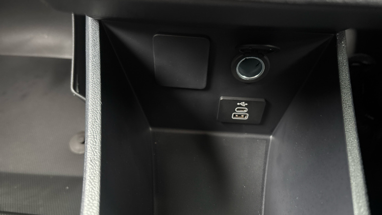 Ford Transit Courier E-Transit Courier 100kW 43kWh Trend Van Auto